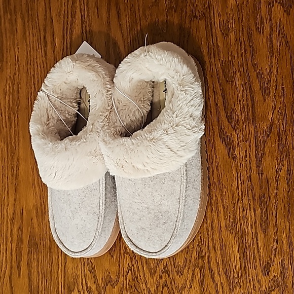 Dearfoams slippers size 9-10 - Picture 2 of 7